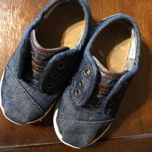 Toms toddler shoes